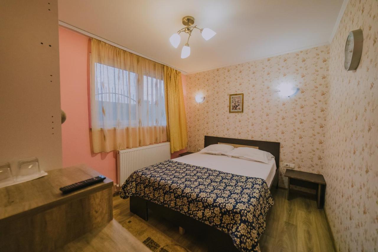 Hostel Denisa Buzău Dış mekan fotoğraf