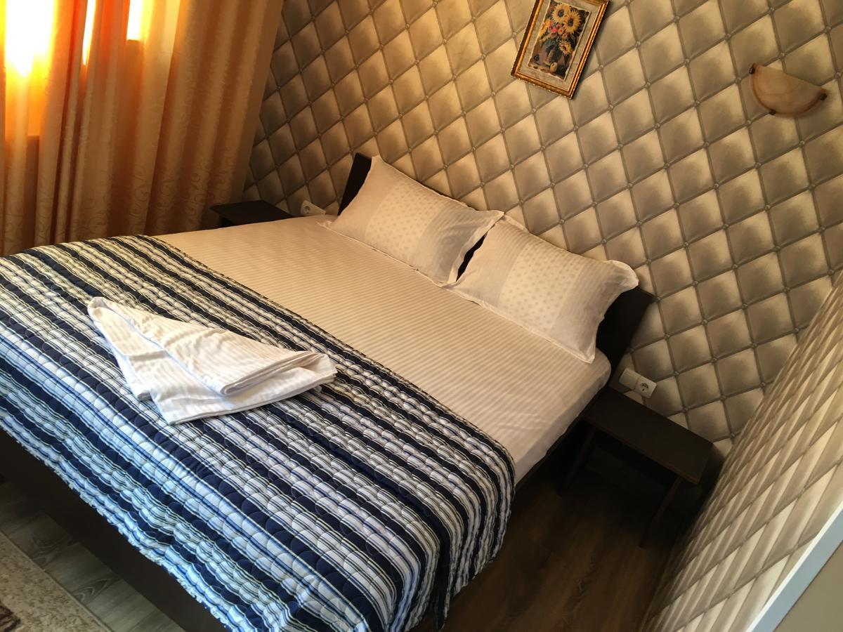 Hostel Denisa Buzău Dış mekan fotoğraf