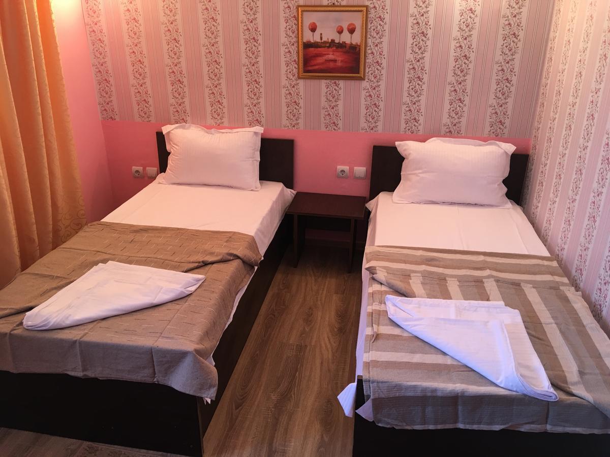 Hostel Denisa Buzău Dış mekan fotoğraf
